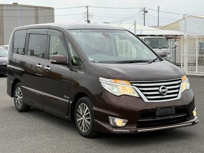 2015 Nissan Serena
