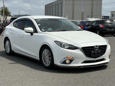 2014 Mazda Axela